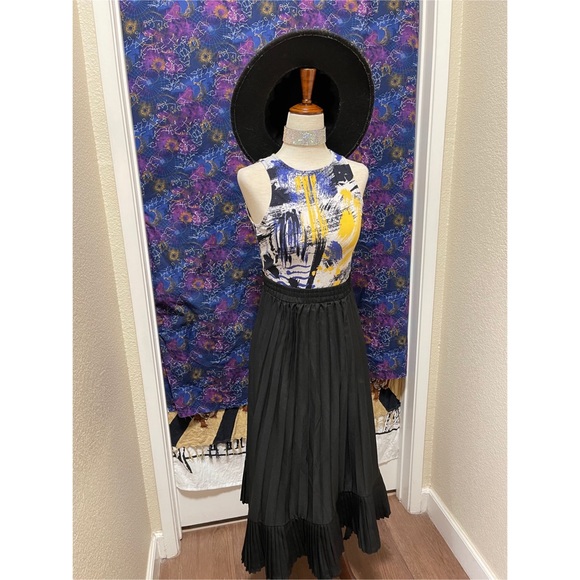 🌈 Lovely artistic crop top - Picture 11 of 11